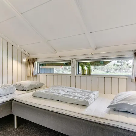 Niyazi - 3-1km From The Sea By Interhome