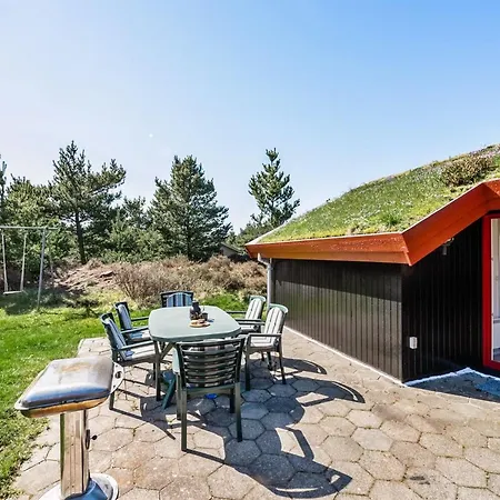 Niyazi - 3-1km From The Sea By Interhome *