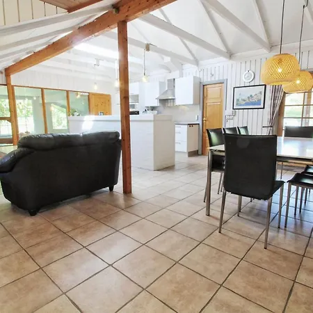 Niyazi - 3-1km From The Sea By Interhome *